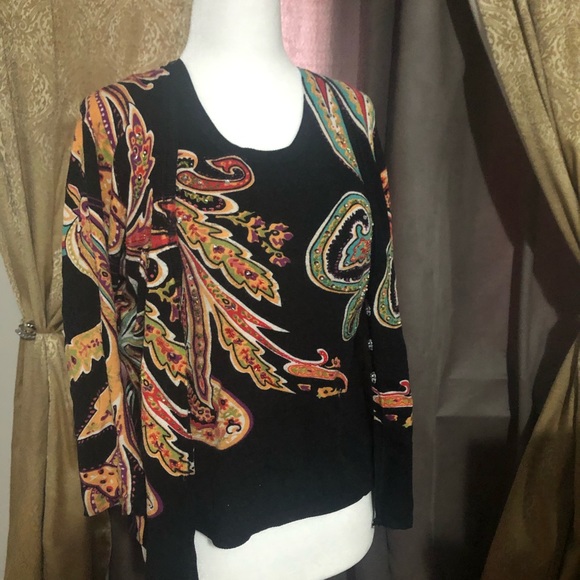 Twin Set Top - Picture 5 of 6